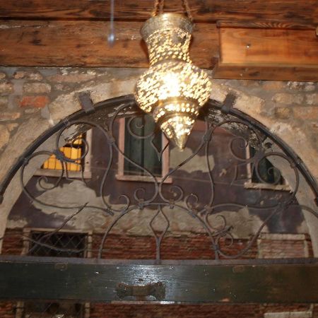 Al Pozzo Dei Scoacamini, 100 M From San Marco, Ground Floor Daire Venedik Dış mekan fotoğraf