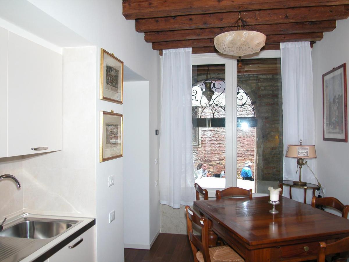 Al Pozzo Dei Scoacamini, 100 M From San Marco, Ground Floor Daire Venedik Dış mekan fotoğraf